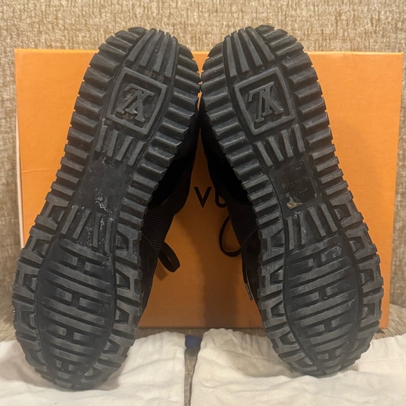 ⭐️SALE!⭐️❤️ AUTHENTIC LV LOUIS VUITTON RUN AWAY SNEAKERS SHOES Size 38 ❤️ - Picture 8 of 13